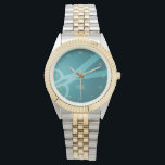 Blauwgroen schaar & Monogram Horloge<br><div class="desc">Dit horloge is voorzien van uw monogram en een schaar tegen een blauwgroen groene achtergrond,  met goudkleurige Romeinse cijfers. Het zorgt voor een perfect cadeau voor een kapper,  haarstylist,  kleermaker en meer.</div>