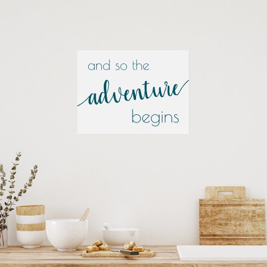 Blauwgroen script | Aqua Flourish Adventure begint Poster (Keuken)