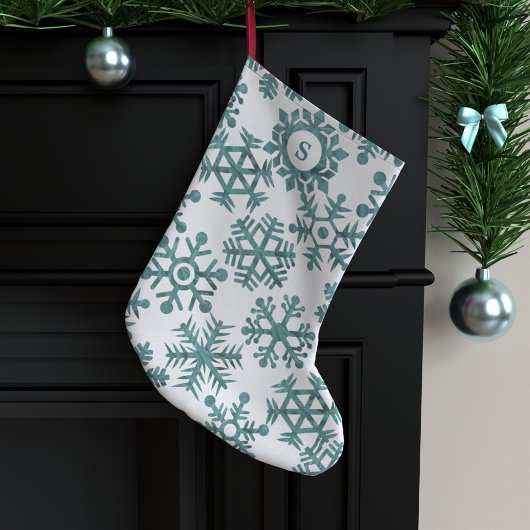 Blauwgroen Snowflake Pattern Monogram Grote Kerstsok