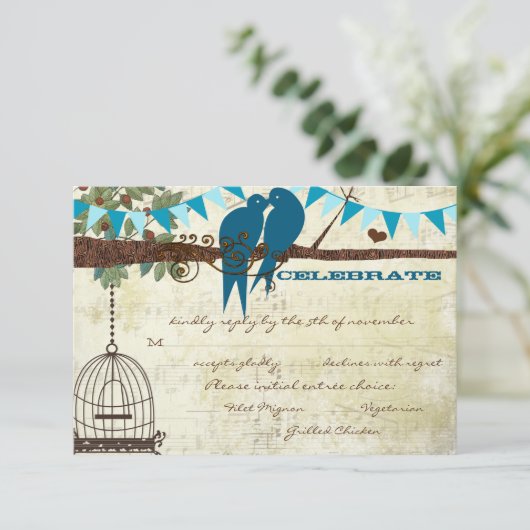 Blauwgroen Tortelduifjes die in een Boom RSVP zitt (Staand voorkant)