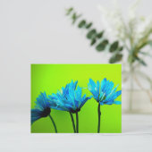 Blauwgroen Turquoise Daisies op Lime Green Flowers Briefkaart (Staand voorkant)