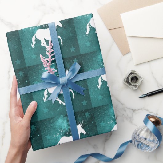 Blauwgroen Unicorn Weddenschap Wrapping Paper Cadeaupapier (Geschenken)