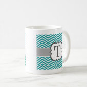 Blauwgroen wit monogram Letter T Chevron Koffiemok (Voorkant rechts)