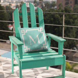 Blauwgroen zeegarens en witte monogram Griekse hoo Kussen