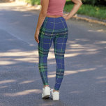 Blauwgroene tantaarn leggings<br><div class="desc">Upgrade uw traditionele winterkring met deze vettige, donkerdere en kwalitatief hoogwaardige leggings met een groen blauw tartan-vlechtpatroon. Ideaal voor de feestdagen en perfect voor alle winteractiviteiten, trainingen of werkouts.</div>