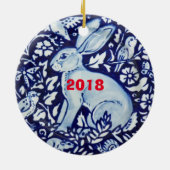Blauwkonijn en witte konijn Hare Bunny-kerstbos Keramisch Ornament (Achterkant)