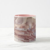 Blauwroze kerstboom en kerstkaarsen mok (Midden)