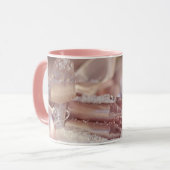 Blauwroze kerstboom en kerstkaarsen mok (Voorkant links)