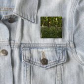 Blauwvallen in een bos vierkante button 5,1 cm (In situ)