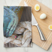 Blauwvintonijn op de haven en aan de touw theedoek (Quarter Fold)