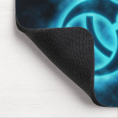 Blauwwitte gloed Biohazard Symbol Mousepad Muismat (Hoek)
