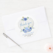 Blauwwitte pompoen baby shower ronde sticker (Envelop)