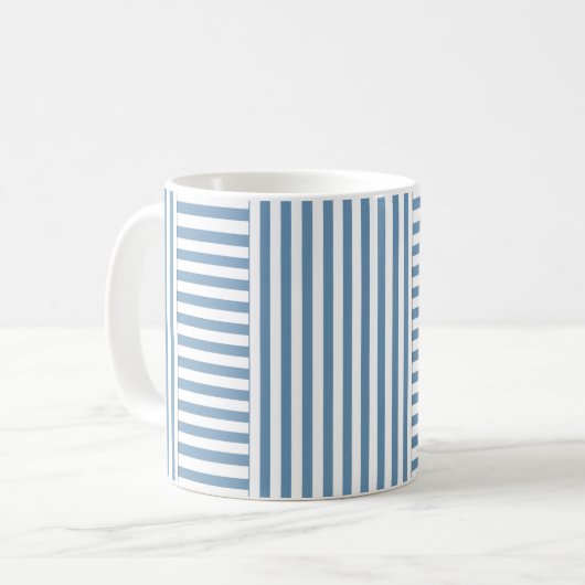 blauwwitte streep patroon koffiemok (Voorkant links)