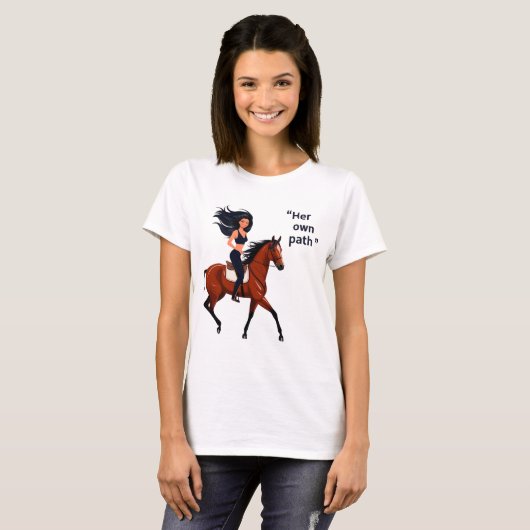 Blazing Her Trail: Vrouw te paard T-shirt (Voorkant volledig)