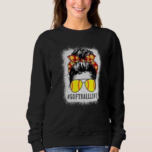 Bleaching Softball Mam Messy Bun Softball Mam Moth Trui (Voorkant)