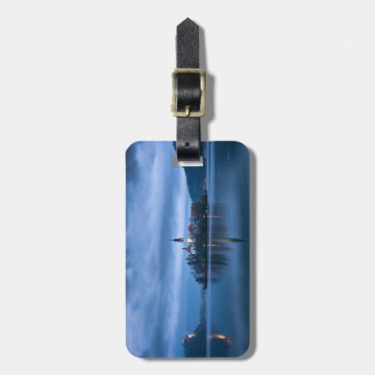 Bledmeer bewolkte dageraad bagagelabel (Voorkant verticaal)