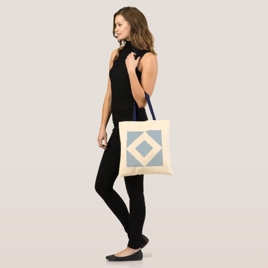 Bleek blauw diamant, blauwe witte rand tote bag (Voorkant (model))