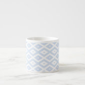 Bleek blauw en wit diamantpatroon espresso kop (Voorkant)