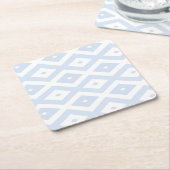 Bleek blauw en wit diamantpatroon kartonnen onderzetters (Schuin)