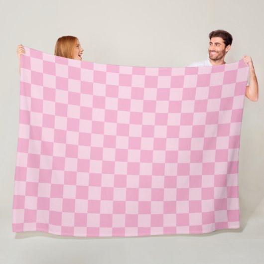 Bleek en Licht Roze Montone Geruit Fleece Deken (In situ)