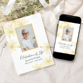 Bleek geel Daisy Flowers Viering van het Leven Kaart