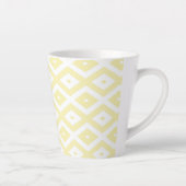 Bleek geel en wit diamantpatroon latte mok (Rechts)