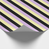 Bleek geel, zwart en zacht Paarse strepen Cadeaupapier (Hoek)