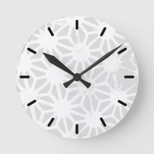 Bleek grijs geometrisch patroon ronde klok