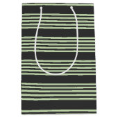Bleek groen en houtskool vijf strepen patroon medium cadeauzakje (Voorkant)