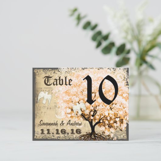 Bleek koraal leder boomtabelnummer briefkaart (Staand voorkant)