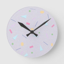 Bleek Paarse 80's Geometrische Print Wandklok
