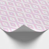 Bleek roze en wit diamantpatroon cadeaupapier (Hoek)