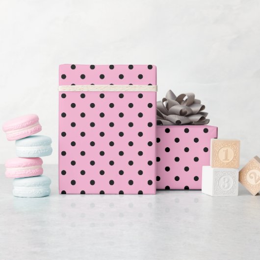 Bleek Roze en Zwarte Stippen Cadeaupapier (Baby Shower)