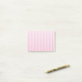 Bleek roze snoepjes strepen post-it® notes (Op bureau)
