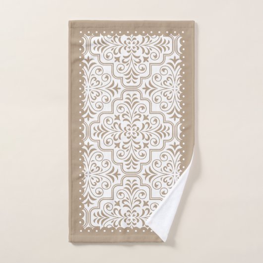 Bleek taupewit demaspatroon, gescallopeerde randen bad handdoek (Handdoek)