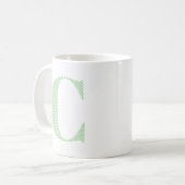 Bleekgroene en witte polkadot-monogram koffiemok (Voorkant links)