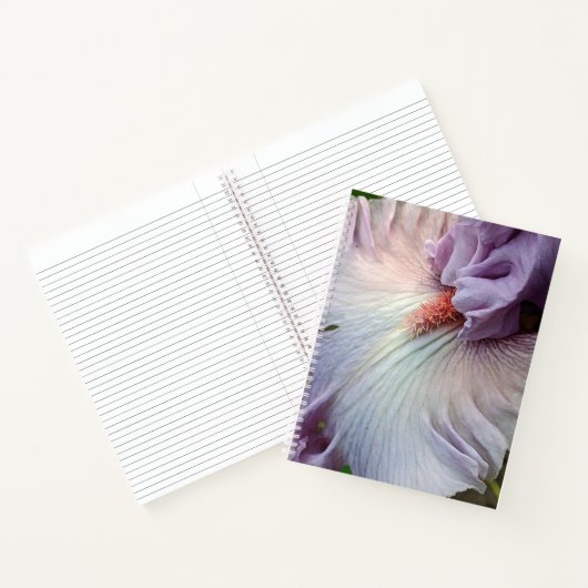 Bleekpaarse Iris Bloem Notitieboek (Binnen)