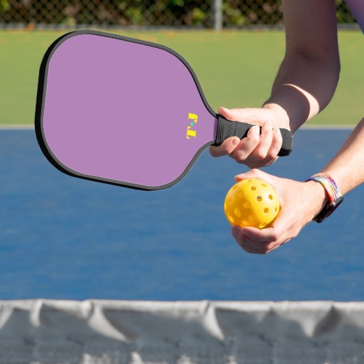 Bleekpaarse Monogram Pickleball Paddle (Insitu)