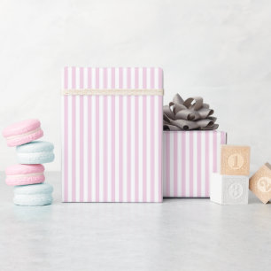 Bleekroze en witte strepen cadeaupapier