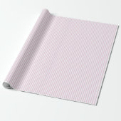 Bleekroze en witte strepen cadeaupapier (Uitgerold)
