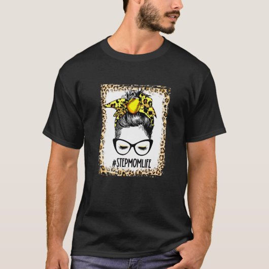 Bleekte Softball Stepmma Bun Game Day Mothe T-shirt (Voorkant)