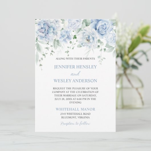 Bleke Blauwe Rozen Hortensia's Huwelijksuitnodigin Kaart (Staand voorkant)