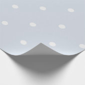 Bleke blauwe/witte grote pooldots cadeaupapier (Hoek)