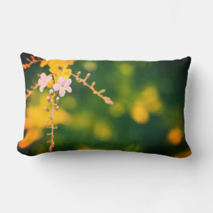 Bleke Bloemen Groene Achtergrond Kussen Hoofdkusse