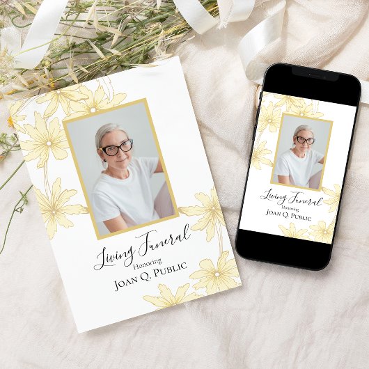 Bleke gele madeliefjes levend begrafenisfeest kaart
