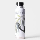 bleke groene kauwgomblad met bericht waterfles (Links)