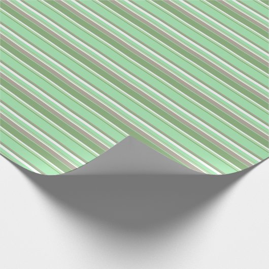 Bleke groene strepen cadeaupapier (Hoek)