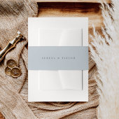 Bleke Kust Blauw + Navy Lettering Wedding Uitnodigingen Wikkel