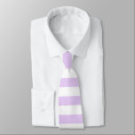 Bleke lavendel gestreepte effen kleur strepen stropdas<br><div class="desc">Klassieke elegante moderne gestreepte stropdas in bruiloftslavendel en witte kleur. Lavendel gestreepte stropdas voor hem. Gestreepte bruidsjonkers stropdas.</div>