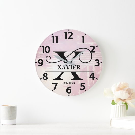 Bleke lavendel in distressed X monogram Grote Klok (Huis)